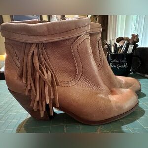 Sam Edelman tan leather booties like new!